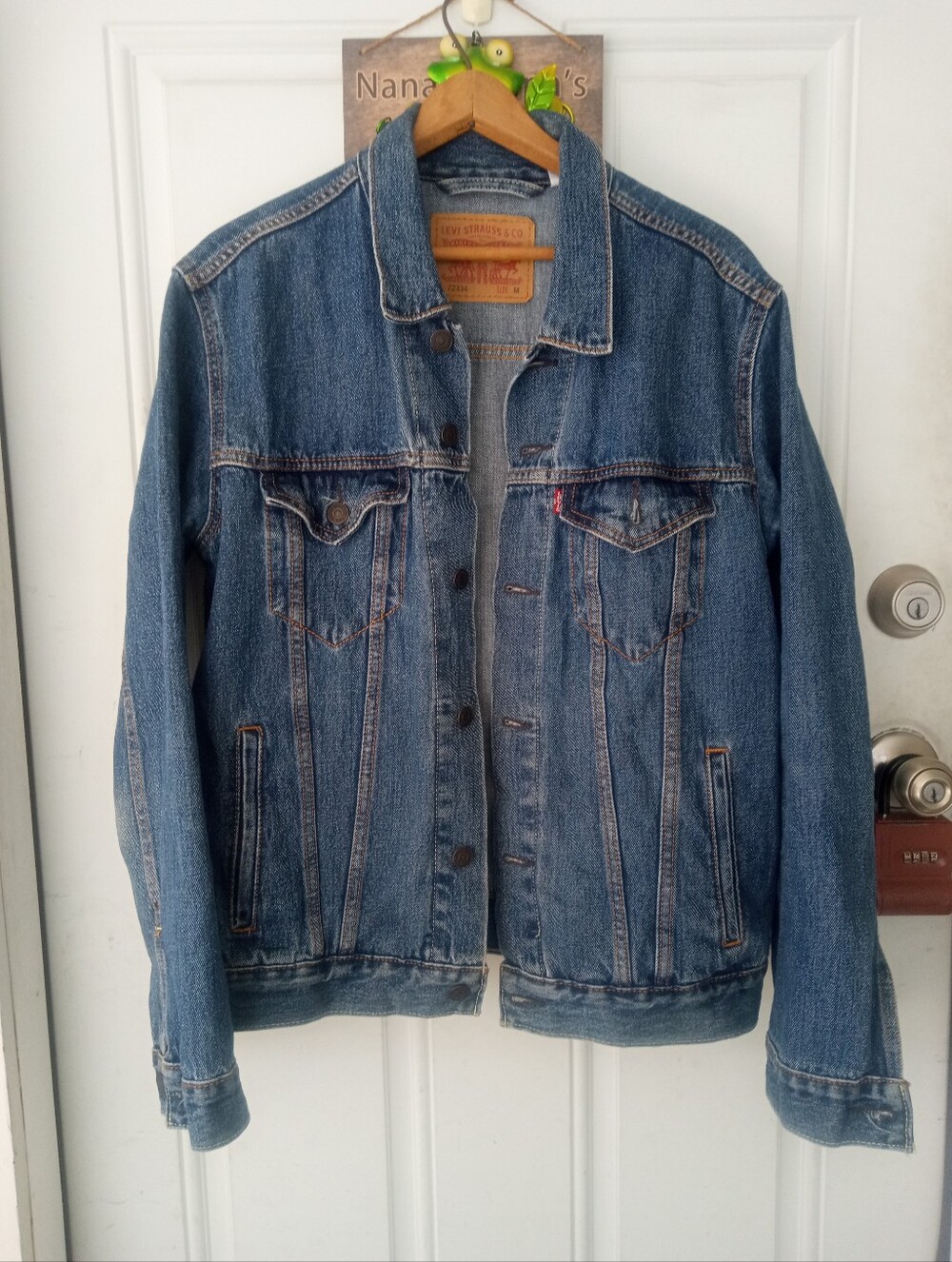 Men's Medium Levi Denim Jacket